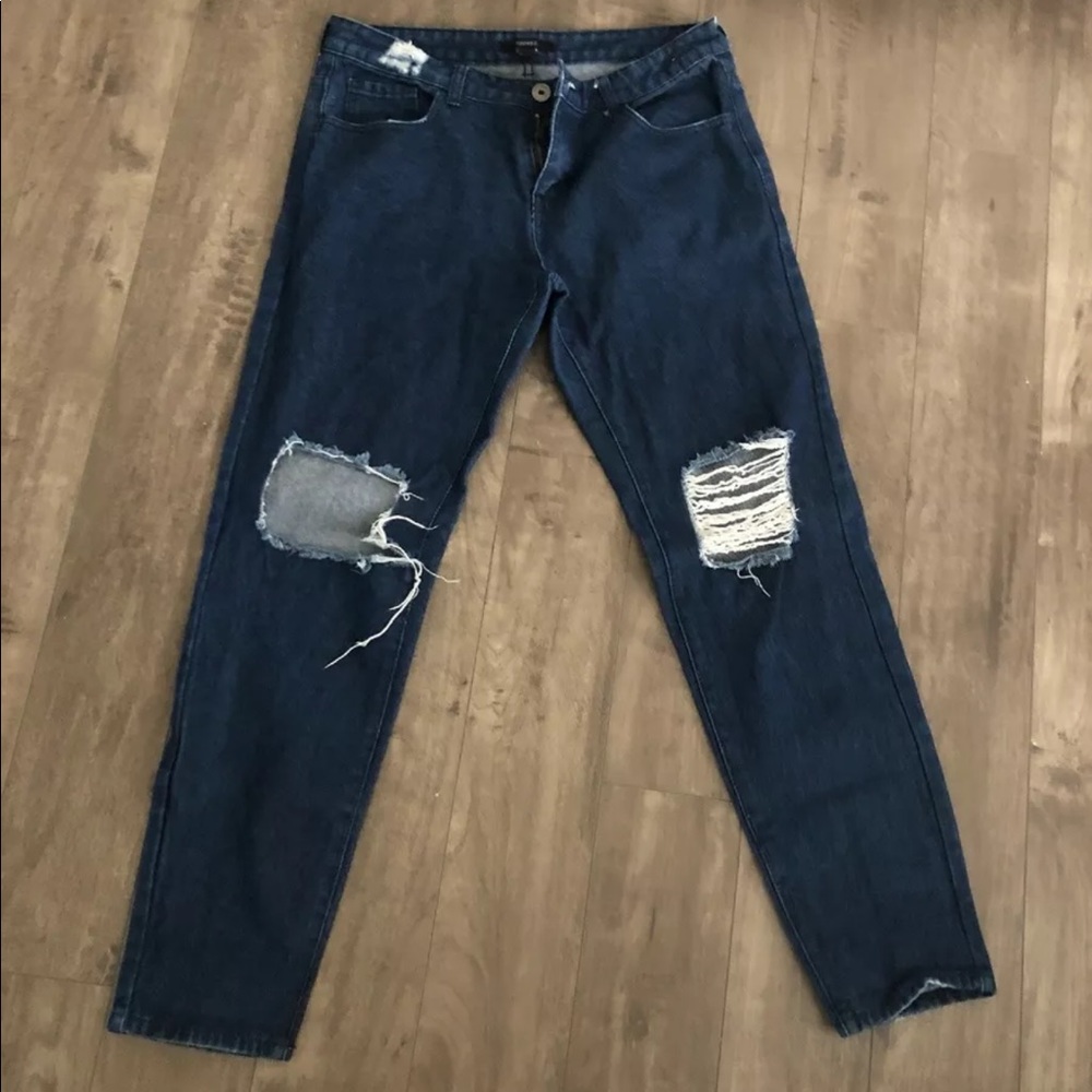 Blue ripped straight jeans